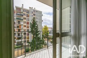 Apartment in Fontenay-sous-Bois (94120)