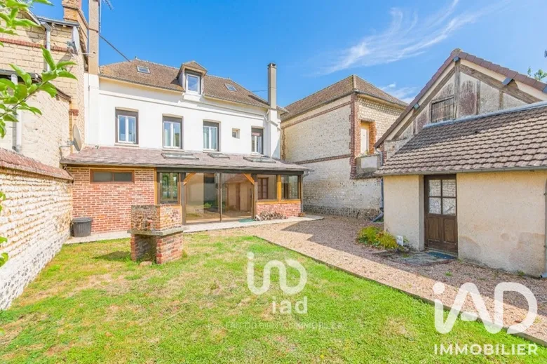 Maison 6 pièces 115 m² · à Saint-Pierre-du-Vauvray · 115 m² · 199 000 €