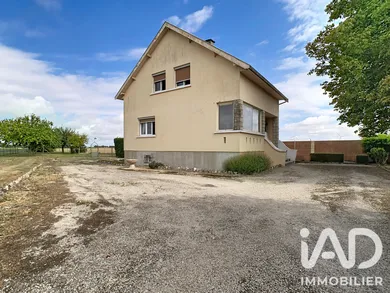 Maison de campagne à Faux-Fresnay (51230)