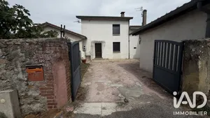 Village house in Saint-Barthélemy-de-Vals (26240)