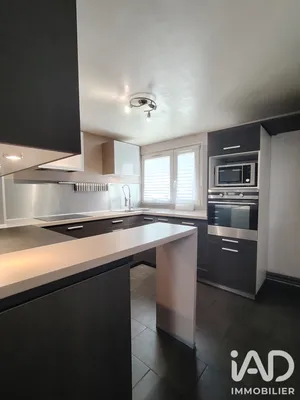 Apartment in Les Ulis (91940)