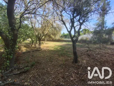 Building plot in Sorgues (84700)