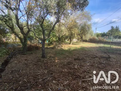 Building plot in Sorgues (84700)