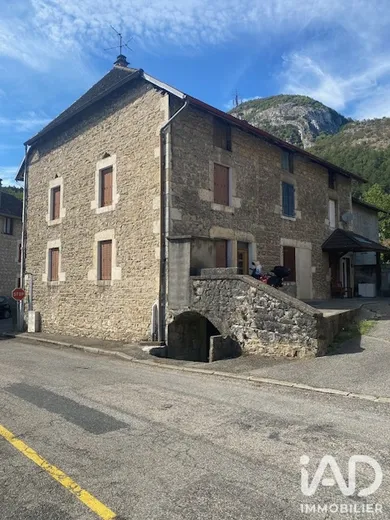 Maison de village à Virieu-le-Grand (01510)