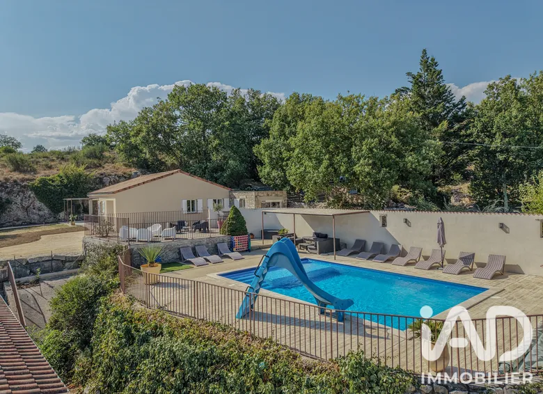 Maison 5 pièces 122 m² · à Lavilledieu · 122 m² · 320 000 €