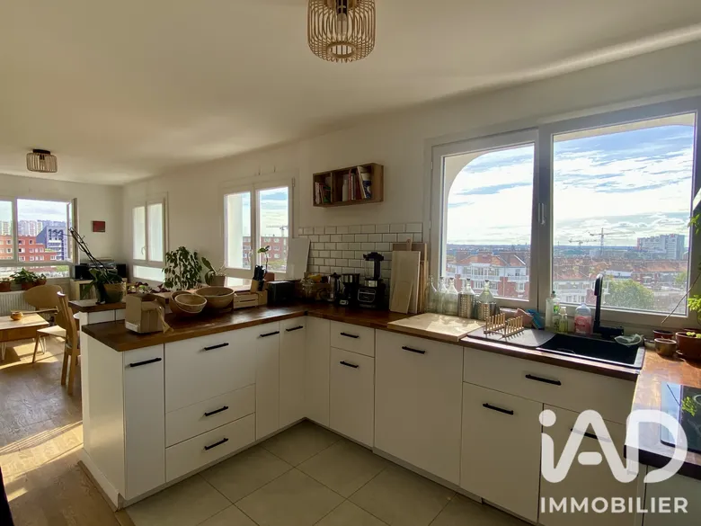 Appartement 4 pièces 82 m² · à Paris · 82 m² · 440 000 €