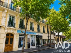 Apartment in Vichy (03200)