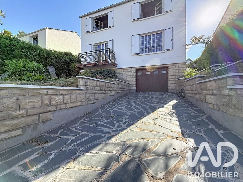 Maison 7 pièces 122 m² · à Brétigny-sur-Orge · 121,6 m² · 345 000 €