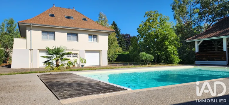 Maison 7 pièces 175 m² · à Les Avenières · 175 m² · 410 000 €
