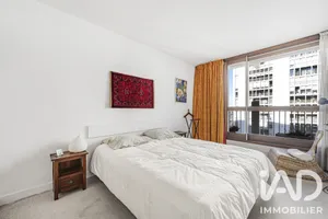 Apartment in Paris (75015)