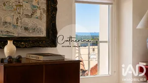 Appartement à Hyères (83400)