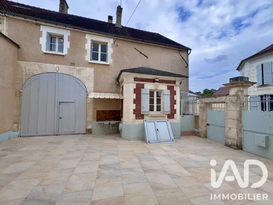 Maison traditionnelle à Charentenay (89580)