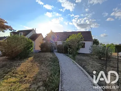Maison traditionnelle à Courbouzon (41500)