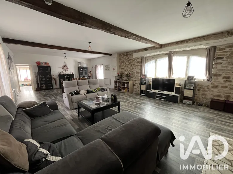 Maison 5 pièces 198 m² · à Vimpelles · 198 m² · 214 000 €
