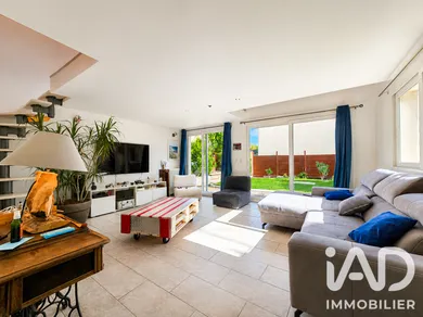 House in Limay (78520)