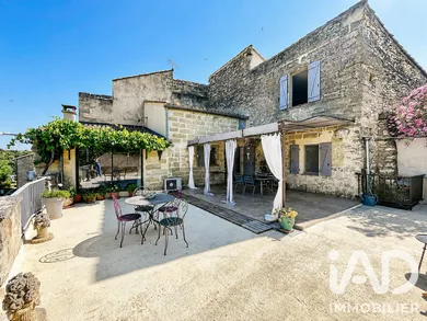 Maison de village à Sanilhac-Sagriès (30700)