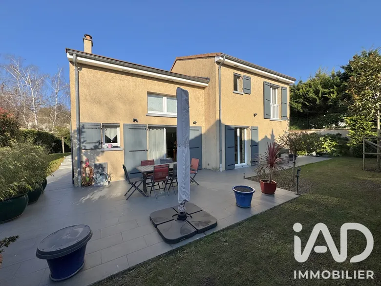 Maison 8 pièces 180 m² · à Soisy-sur-Seine · 180 m² · 545 000 €