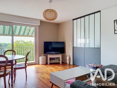 Apartment in Nantes (44300)