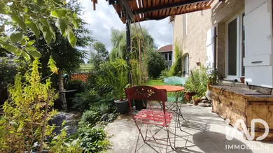 Maison de campagne à Saint-Jean-d'Aubrigoux (43500)