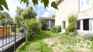Maison de campagne à Saint-Jean-d'Aubrigoux (43500)