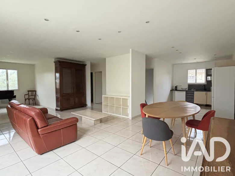 Maison 3 pièces 84 m² · à Branne · 84 m² · 870 €/mois
