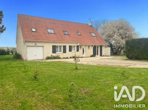 Pavillon à Saint-Hilliers (77160)