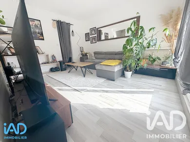 Appartement à Saint-Julien-les-Villas (10800)