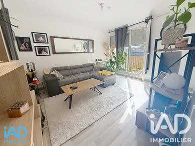Appartement à Saint-Julien-les-Villas (10800)