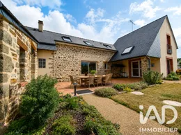 Maison à Aron (53440)