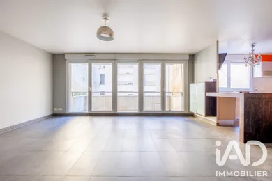 Apartment in Bordeaux (33000)