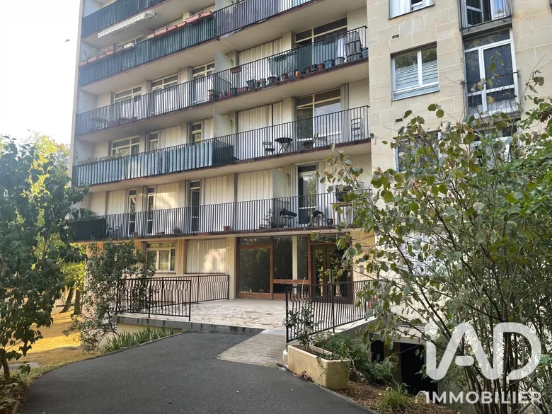 Appartement 4 pièces 83 m² · à Ris-Orangis · 83,4 m² · 130 000 €