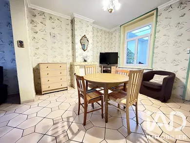 Maison de village à Allennes-les-Marais (59251)