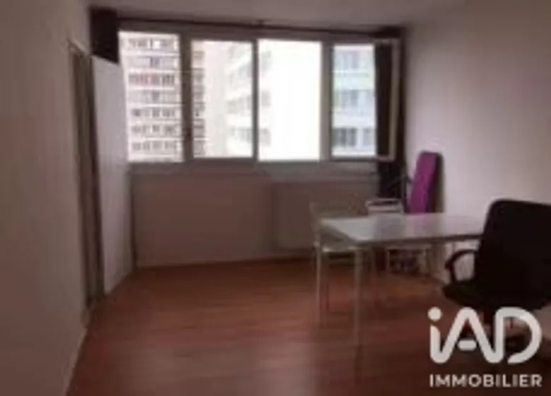 Appartement 3 pièces 44 m² · à Paris · 44 m² · 283 500 €