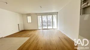Apartment in Le Plessis-Robinson (92350)