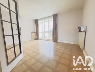 Apartment in La Garenne-Colombes (92250)