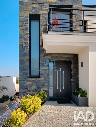 Maison d'architecte à Rozay-en-Brie (77540)