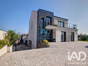 Maison d'architecte à Rozay-en-Brie (77540)