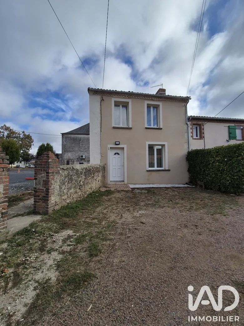Maison 3 pièces 77 m² · à Saint Maurice Étusson · 77 m² · 119 500 €