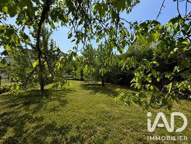 Terrain à bâtir à Sainte-Catherine-de-Fierbois (37800)