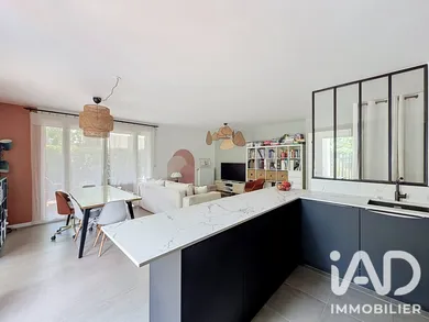 Apartment in Rueil-Malmaison (92500)