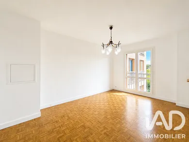 Appartement à Le Plessis-Robinson (92350)