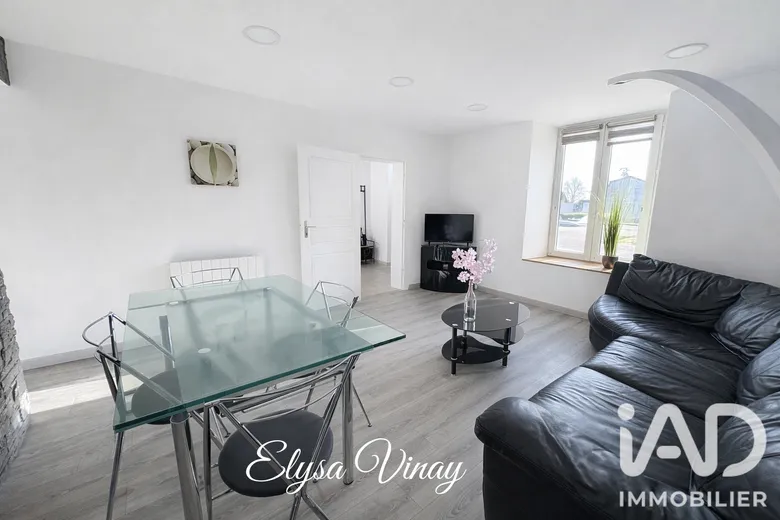 Maison 4 pièces 101 m² · à Longnes · 101 m² · 230 000 €