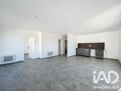 Appartement à Oraison (04700)