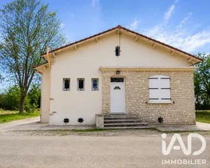 Maison à Saint-Laurent-de-Céris (16450)