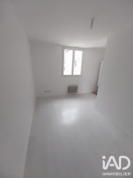 Building in Montereau-Fault-Yonne (77130)