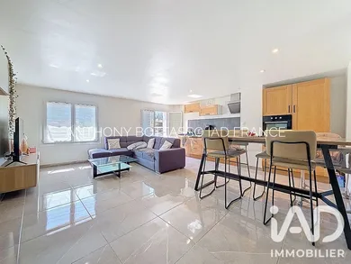 Appartement à Solliès-Pont (83210)