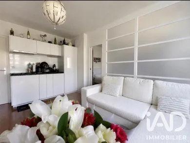 Studio à Le Chesnay (78150)