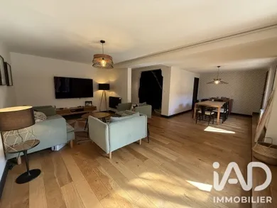 Maison de ville à Bordeaux (33300)