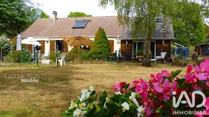 Maison traditionnelle à Moutiers-en-Puisaye (89520)