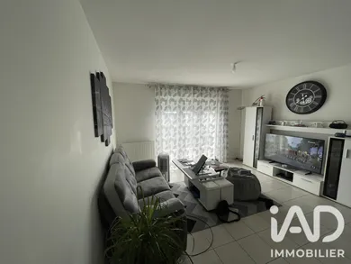Appartement à Lons (64140)